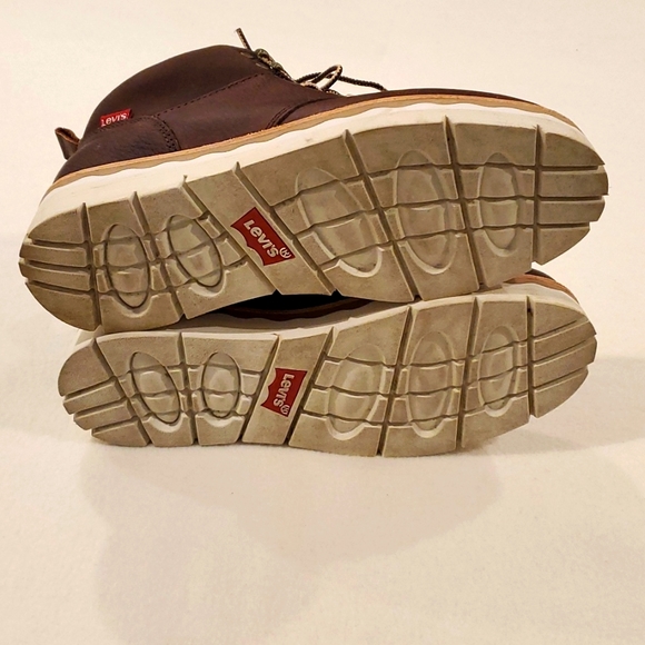 Levi's Brown Lace Up Boots - Picture 4 of 8